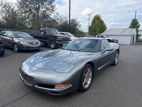 Used 2003 Chevrolet Corvette Coupe w/ Preferred Equipment Group RWD image 7