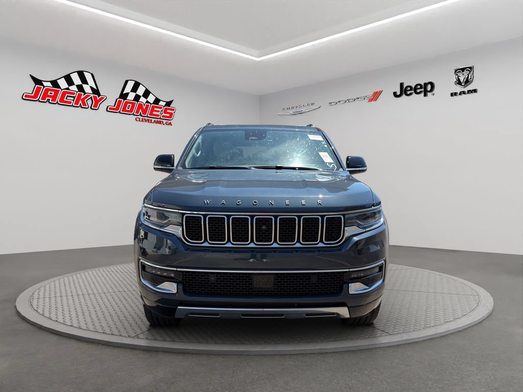 Used 2024 Jeep Wagoneer Series III w/ Premium Group I AWD/4WD image 11