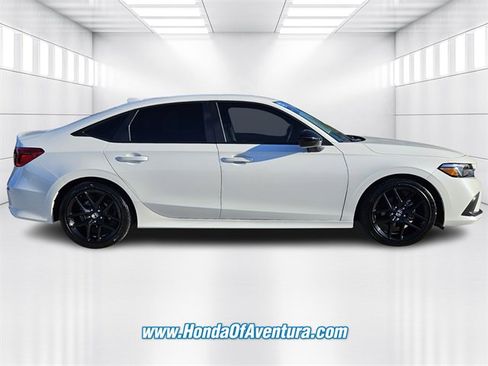 Certified 2024 Honda Civic Sport image 2