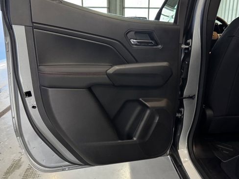 New 2025 Chevrolet Colorado Z71 w/ Technology Package image 12