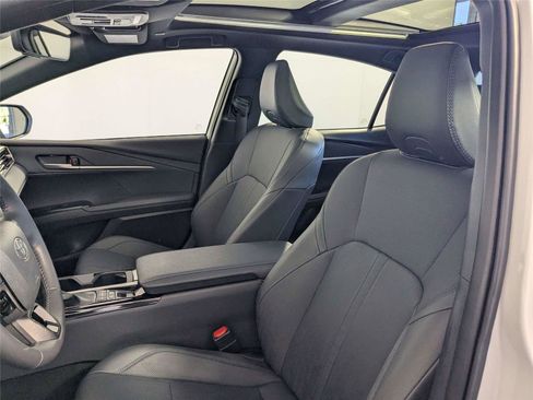 Certified 2025 Toyota Camry XSE FWD image 14