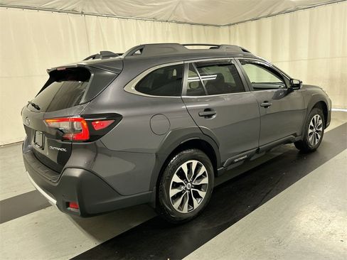 Used 2025 Subaru Outback Limited w/ Popular Package #2 image 2