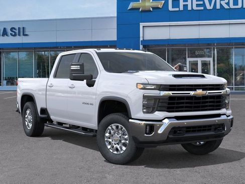 New 2026 Chevrolet Silverado 2500 LT w/ Safety Package AWD/4WD image 7
