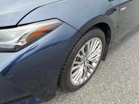 Used 2020 Toyota Avalon Limited w/ Advanced Safety Package FWD image 9