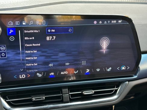 New 2026 Chevrolet Equinox EV LT image 21