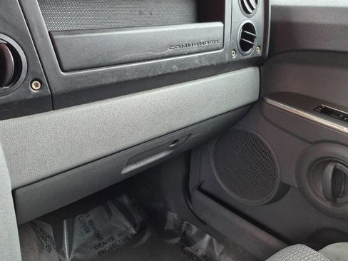 Used 2007 Jeep Commander Sport AWD/4WD image 12