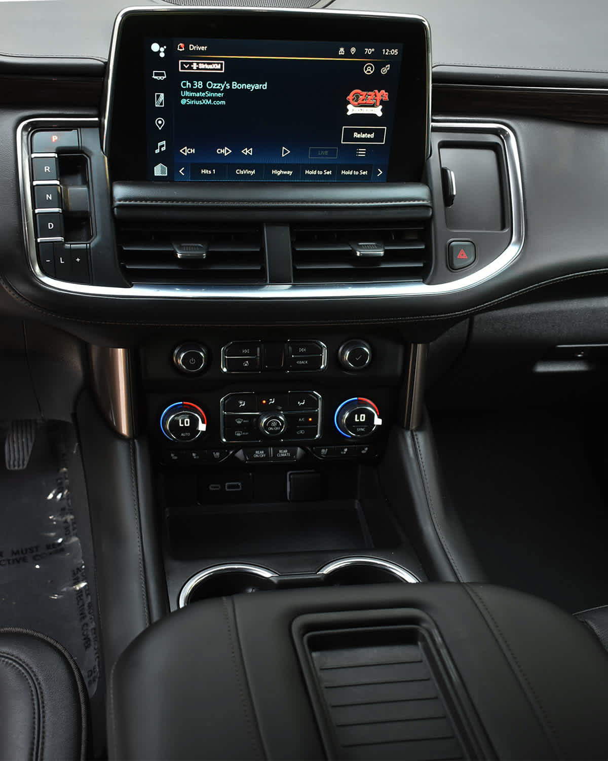 Used 2023 Chevrolet Tahoe High Country w/ Premium Package 2 AWD/4WD image 19
