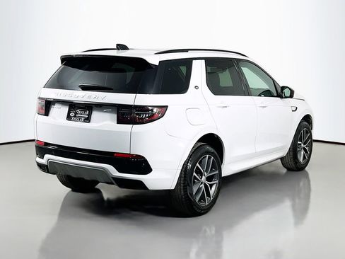 Certified 2025 Land Rover Discovery Sport S image 5