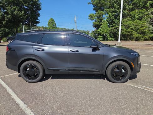 Used 2026 Kia Sportage X-Line w/ X-Line Technology Package AWD/4WD image 2