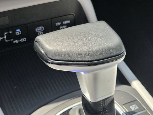 Used 2025 Hyundai Kona SEL FWD image 20