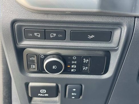 Used 2024 Ford F150 Lariat image 22