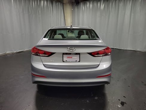 Used 2017 Hyundai Elantra SE FWD image 8
