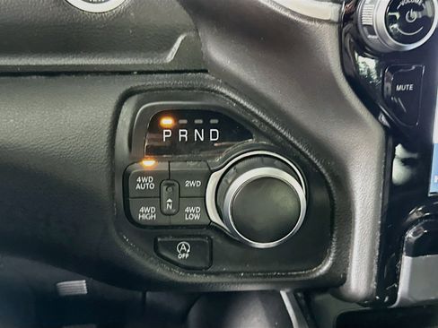 Used 2023 RAM 1500 Big Horn AWD/4WD image 24