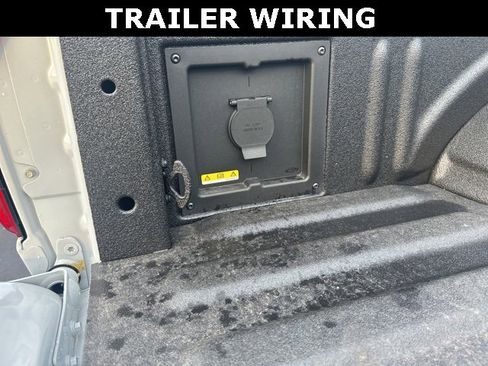 New 2025 Ford F150 Lariat w/ Equipment Group 502A High image 47