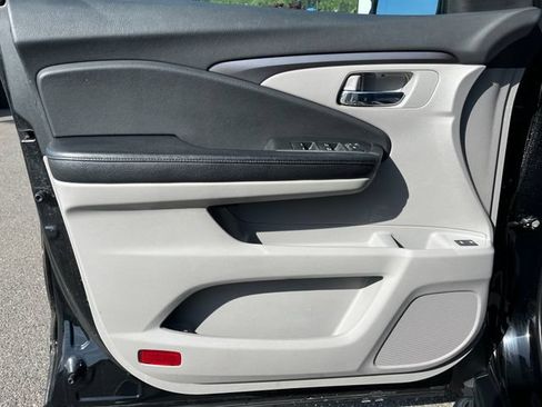 Used 2016 Honda Pilot EX-L image 18