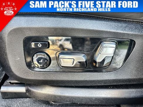 Used 2024 BMW X7 M60i w/ Executive Package image 21