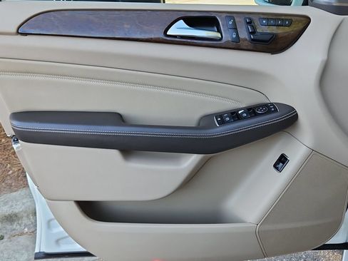 Used 2013 Mercedes-Benz ML 350 4MATIC image 29