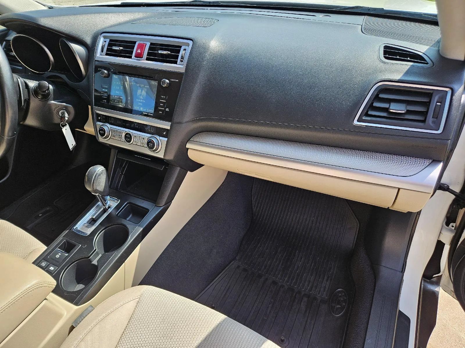 Used 2015 Subaru Outback 2.5i Premium AWD/4WD image 16
