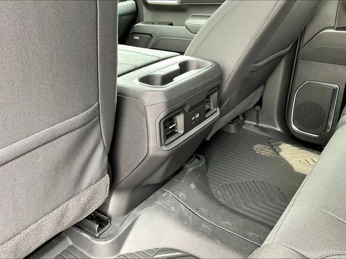Used 2026 Chevrolet Silverado 1500 LT Trail Boss w/ Convenience Package II AWD/4WD image 22