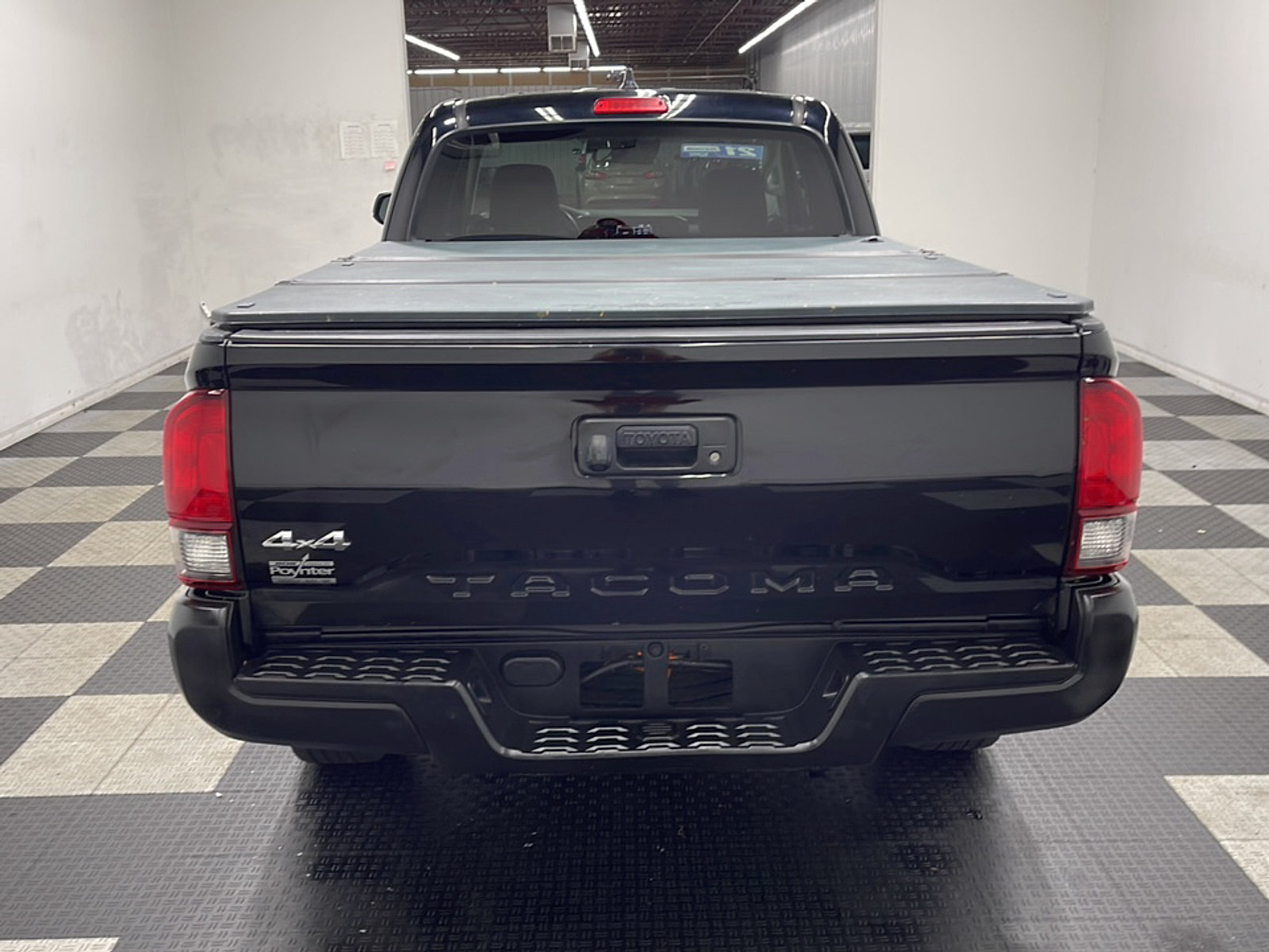 Used 2021 Toyota Tacoma SR AWD/4WD image 16