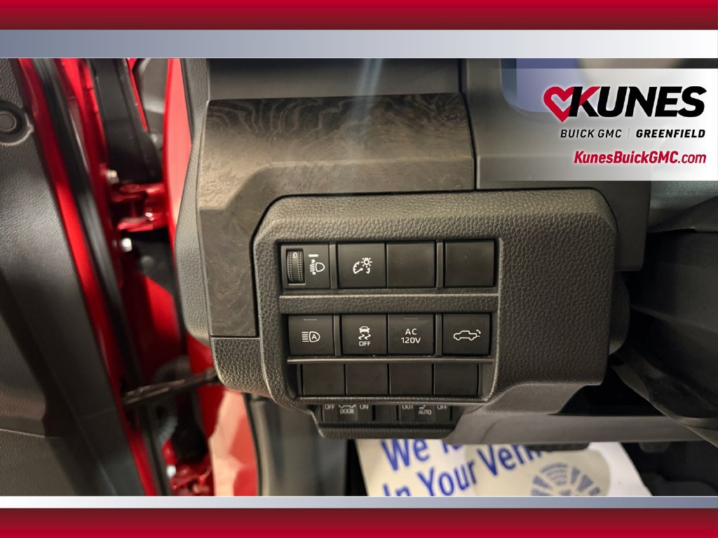 Used 2024 Toyota Tacoma Limited w/ Limited Package (LT) AWD/4WD image 19