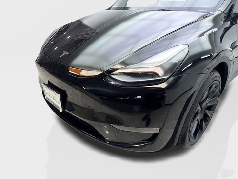 Used 2023 Tesla Model Y Long Range AWD/4WD image 16