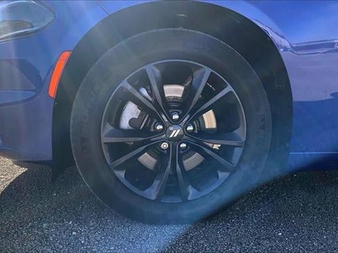 Used 2021 Dodge Charger SXT w/ Blacktop Package image 7