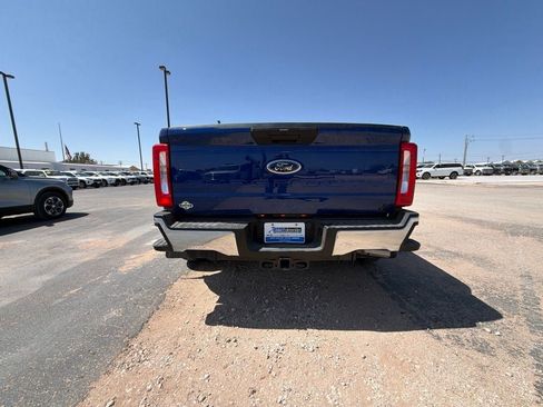 Used 2026 Ford F350 XL w/ FX4 Off-Road Package AWD/4WD image 7