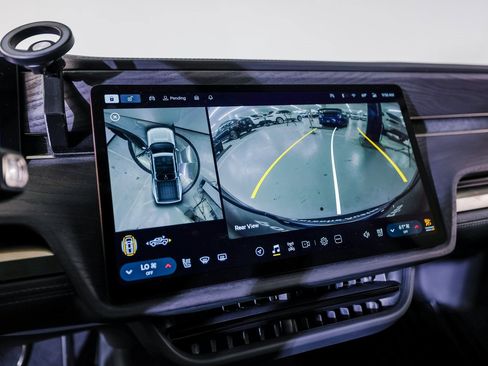 Used 2025 Rivian R1T Adventure image 19