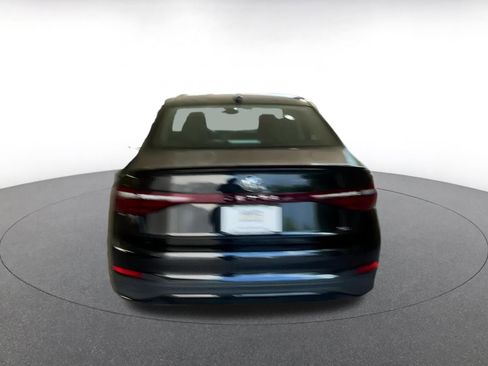 Used 2025 Volkswagen Jetta SE image 12