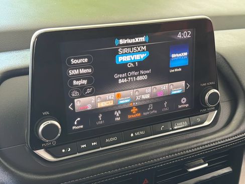 Used 2025 Nissan Rogue SV FWD image 7