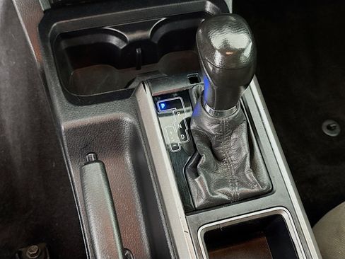 Used 2020 Toyota Tacoma SR5 image 19