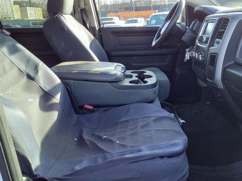 Used 2015 RAM 1500 Express image 10