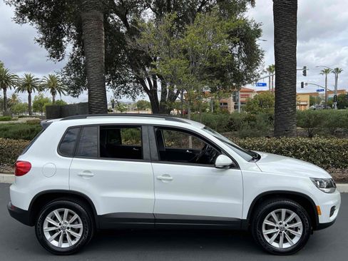 Used 2017 Volkswagen Tiguan Limited w/ Premium Package FWD image 14