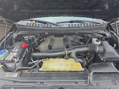 Used 2019 Ford Expedition XLT w/ Equipment Group 201A image 28