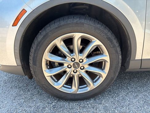 Used 2022 Lincoln Corsair AWD image 9