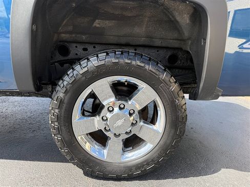 Used 2015 Chevrolet Silverado 2500 LT w/ LT Convenience Package AWD/4WD image 23