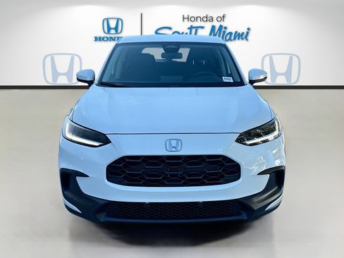 New 2026 Honda HR-V LX image 2