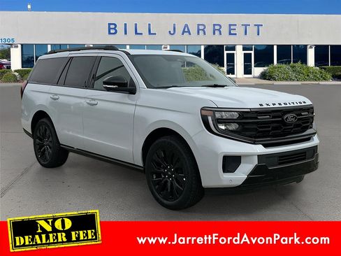 New 2025 Ford Expedition Platinum w/ Stealth Appearance Package image 1