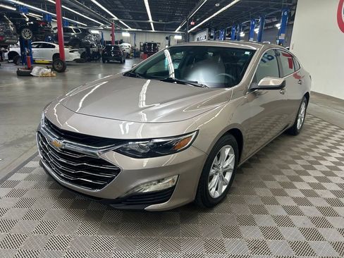 Used 2024 Chevrolet Malibu LT FWD image 3