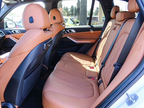 Used 2023 BMW X5 xDrive45e w/ Parking Assistance Package image 18