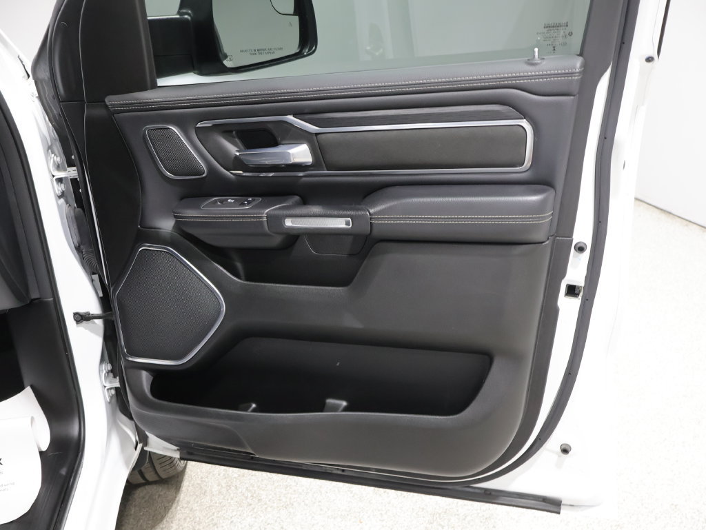 Used 2024 RAM 1500 Laramie AWD/4WD image 23