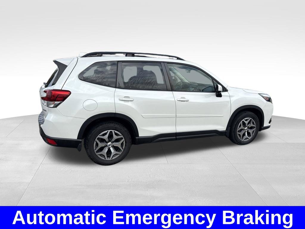 Used 2022 Subaru Forester Premium AWD/4WD image 6