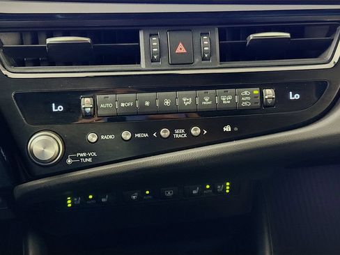 Certified 2023 Lexus ES 350 Ultra Luxury w/ Accessory Package (Z2) FWD image 16
