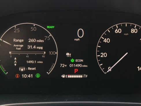 Used 2025 Honda CR-V Sport Touring image 17