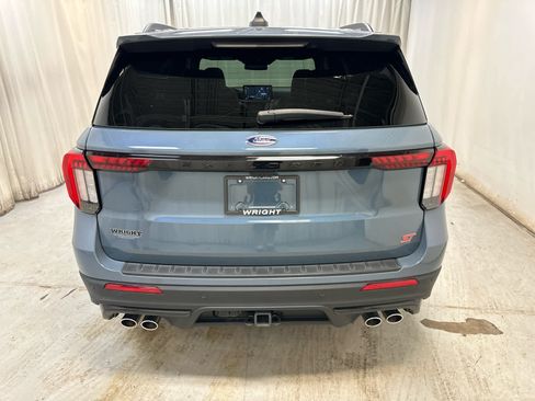 Used 2025 Ford Explorer ST AWD/4WD image 10