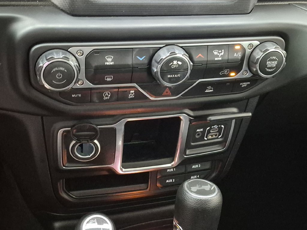 Used 2023 Jeep Wrangler Unlimited Sport AWD/4WD image 24