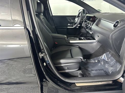 Certified 2025 Mercedes-Benz GLA 250 image 13