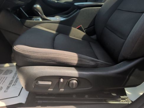 Used 2020 Chevrolet Malibu LT FWD image 9
