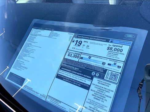 New 2026 Land Rover Discovery Limited Edition image 20